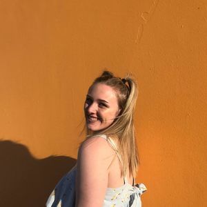 Meet your Posher, Danielle